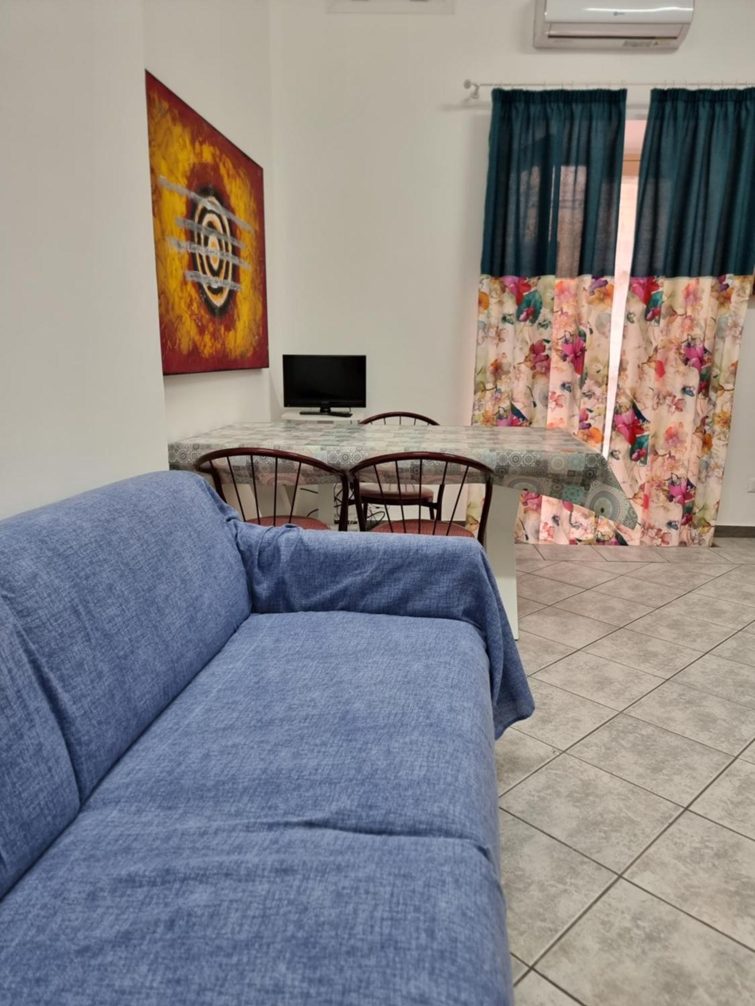 Mandra Holidays チェファル エクステリア 写真